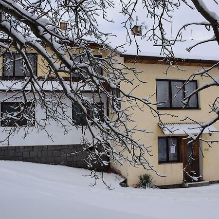 Apartmany Kvasejovice Susetice ภายนอก รูปภาพ